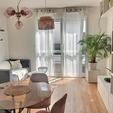 Le Toit Du Montvalerien Suresnes Apartment ภายนอก รูปภาพ