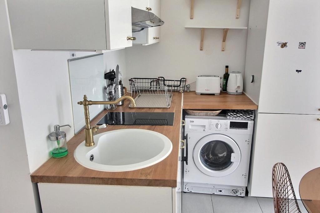 Le Toit Du Montvalerien Suresnes Apartment ภายนอก รูปภาพ