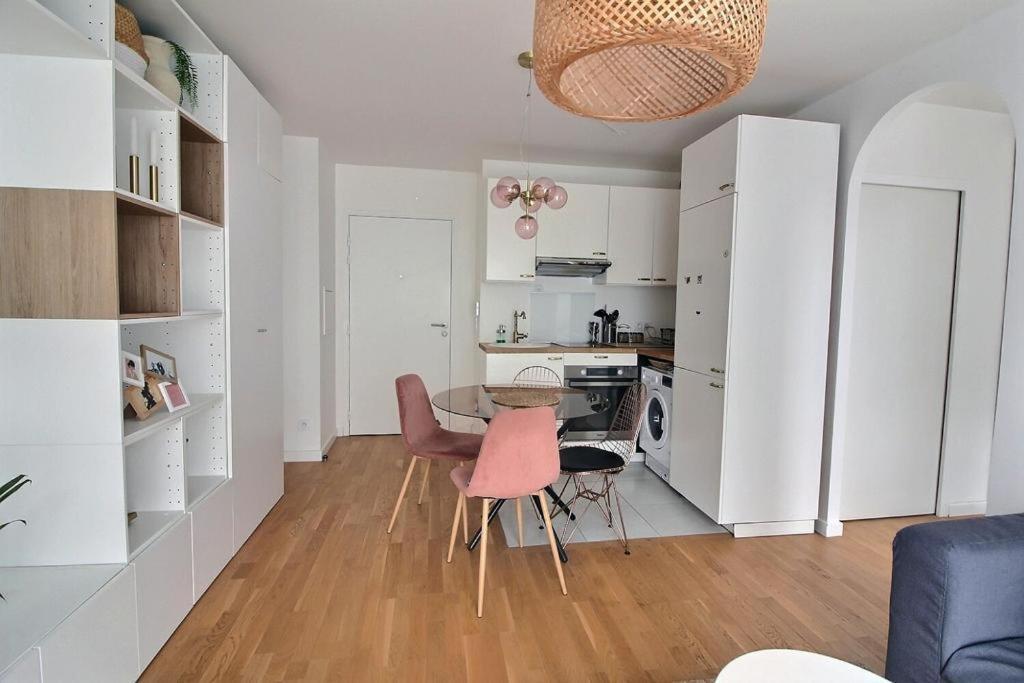 Le Toit Du Montvalerien Suresnes Apartment ภายนอก รูปภาพ